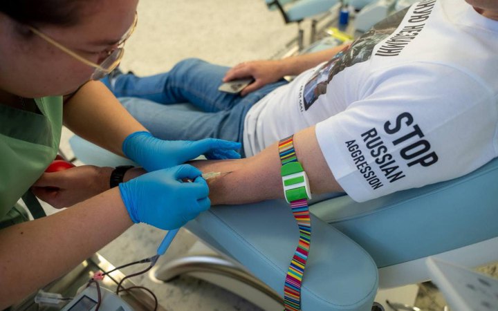 Крові треба більше. Як і де подивитися, чи треба вам іти здавати кров в своєму регіоні