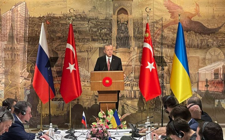 У Центрі протидії дезінформації спростували планування переговорів на 10 ранку