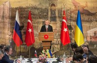 У Центрі протидії дезінформації спростували планування переговорів на 10 ранку