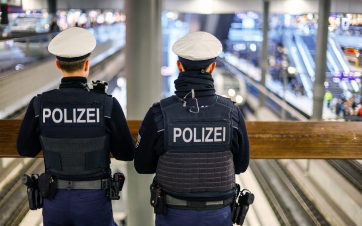 У Німеччині знову напали на кондуктора потяга