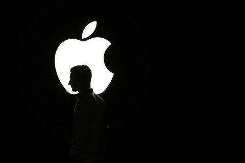 Apple виплатила провідним співробітникам до $180 тис., щоб вони не йшли до конкурентів