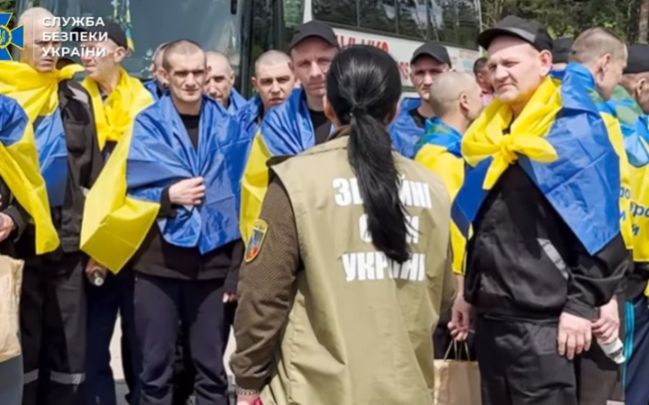 СБУ показала ексклюзивне відео обміну полоненими  
