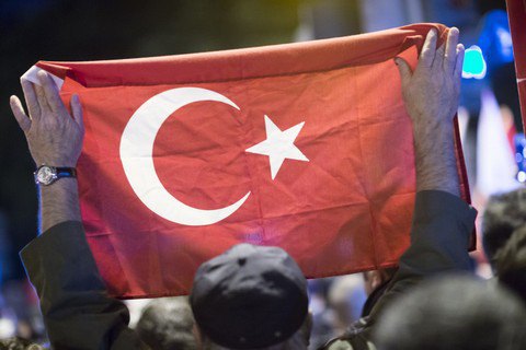 Глава МВД Турции ушел в отставку