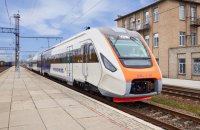 "УЗ" планирует за два года купить у Крюковского завода 600 пассажирских вагонов и 20 дизель-поездов