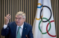 Рішення про допуск росіян до Олімпіади-2024 буде ухвалено не раніше ніж за рік до Ігор, - Бах