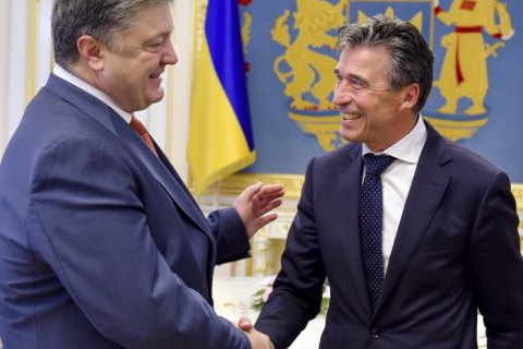 Порошенко и Расмуссен обсудили приоритетные направления для Украины