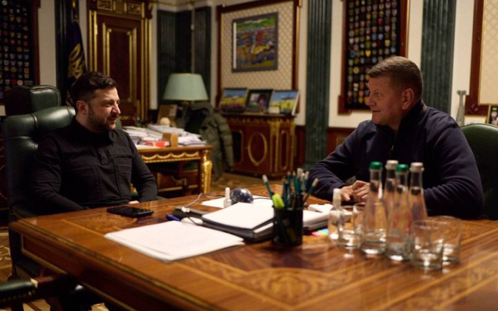 Зеленський обговорив із Залужним дипломатичні завдання