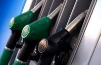 Рост цен на бензин в четверг замедлился