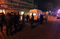 Під час нічного розгрому МАФів біля метро КПІ постраждали п'ятеро людей (оновлено)