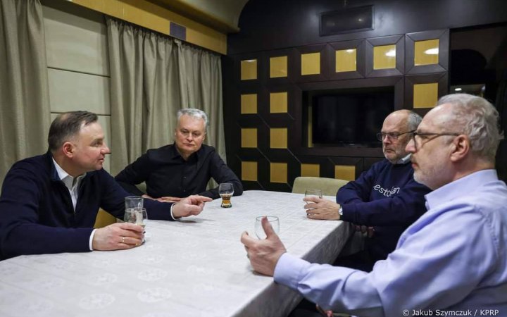 Укрзалізниця оприлюднила фото президентів чотирьох країн, котрі прямують до Києва на зустріч із Зеленським