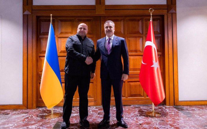 Умєров у Туреччині обговорив наступний обмін полоненими