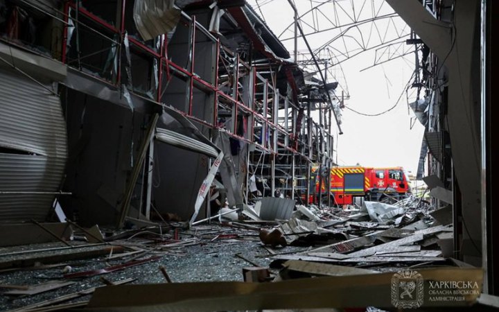 Росіяни вдарили по ринку "Барабашово" в Харкові: влада показала наслідки