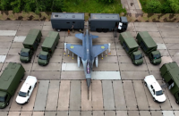Повітряні Сили ЗСУ отримали перші мобільні комплекси для обслуговування F-16