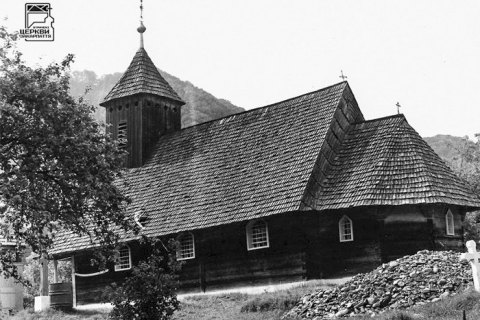 Коли зникає дерев’яна церква. Проєкт “Втрачені церкви Закарпаття”