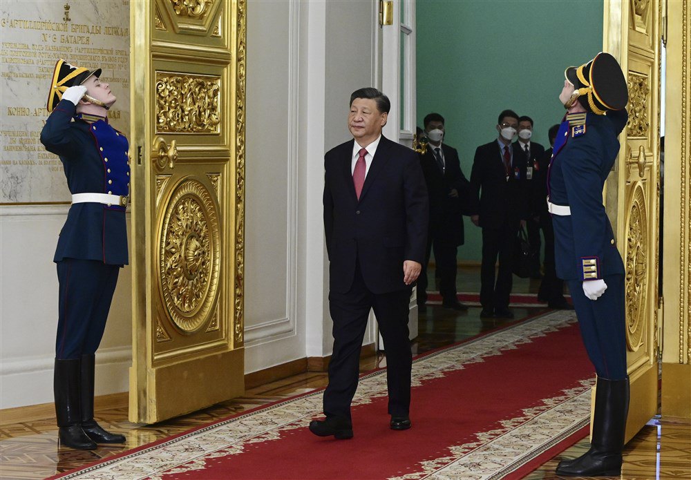 Глава Китаю Сі Цзіньпін у Кремлі під час візиту в РФ.