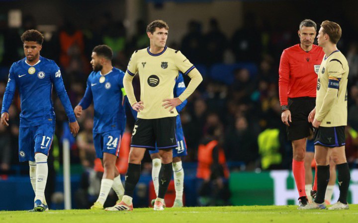 Ліга чемпіонів: "Челсі" знищив "Барселону", "Сіті" програв "Баєру"