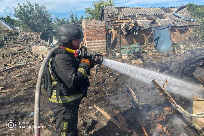Наслідок удару росіяна по Печенігах у Харківській області