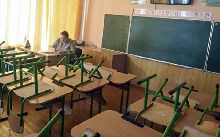 Сміливі навчати і вчитися. Як оговтуються українські школи після окупації і випадків колабораціонізму 