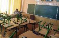 Сміливі навчати і вчитися. Як оговтуються українські школи після окупації і випадків колабораціонізму