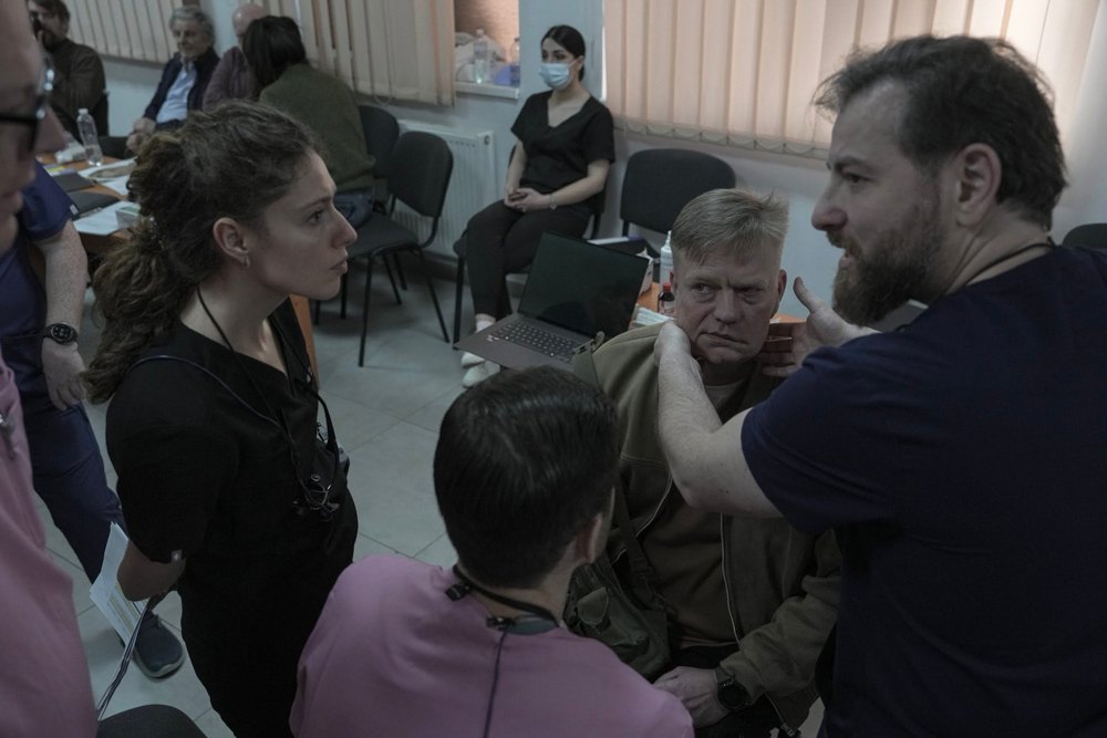Під час місії американських пластичних хірургів обличчя Face to Face.