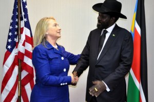 "Сіньхуа" розкритикувало зауваження Клінтон про турне до Африки