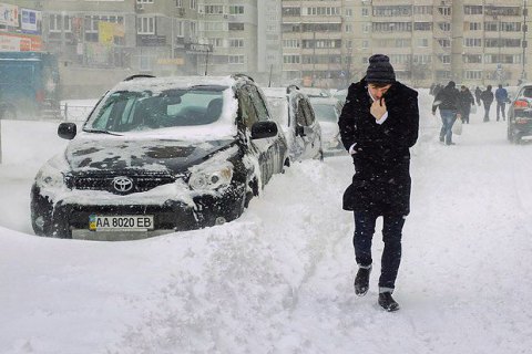 У середу в Києві обіцяють сильний мокрий сніг і хуртовини