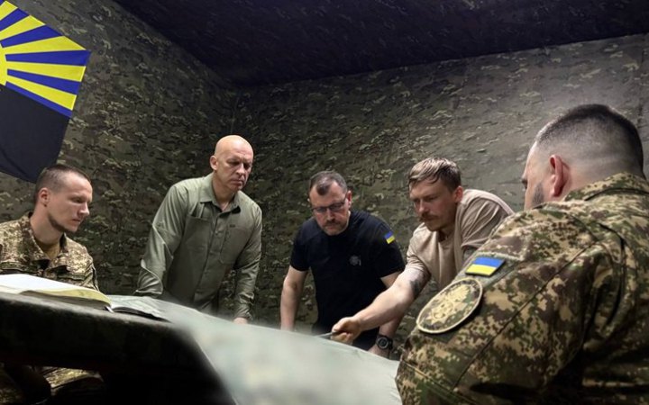 Голова МВС відвідав Донеччину, зустрівся з військовими і представниками ОВА