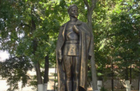 В России открыли памятник Дзержинскому в годовщину "красного террора"
