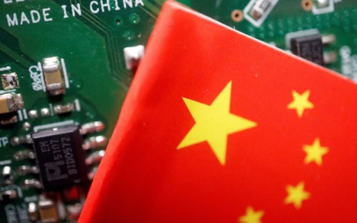 Reuters: Китай направить 40 млрд доларів на виробництво мікрочіпів