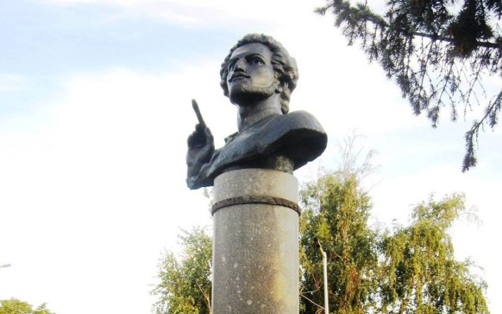 ​У Маріуполі росіяни знесли пам‘ятник всесвітньовідомому художнику Архипу Куїнджі