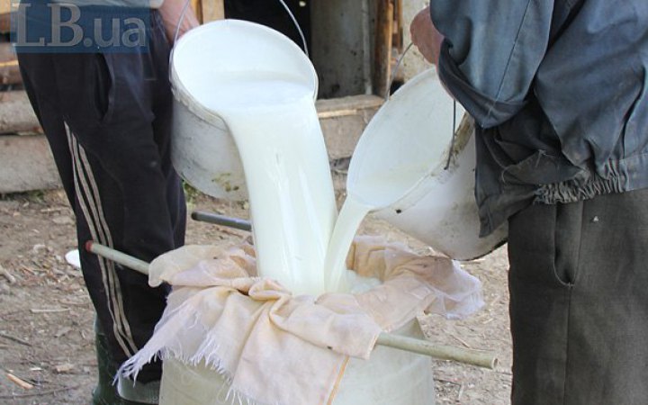 Спілка молочних підприємств України пропонує заборонити імпорт польської молочної продукції 