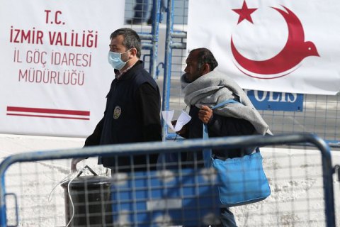 Греція депортувала першу групу мігрантів у рамках угоди з Туреччиною
