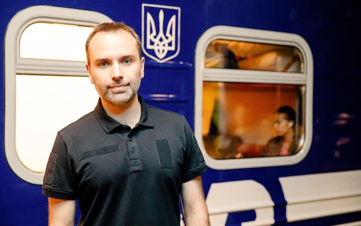 Російські дрони майже щоночі полюють на локомотиви та електропідстанції, - голова Укрзалізниціі