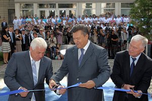 Янукович открыл новый корпус Киевского онкодиспансера