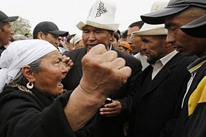В Киргизии назвали расценки "отрядов баб особого назначения"