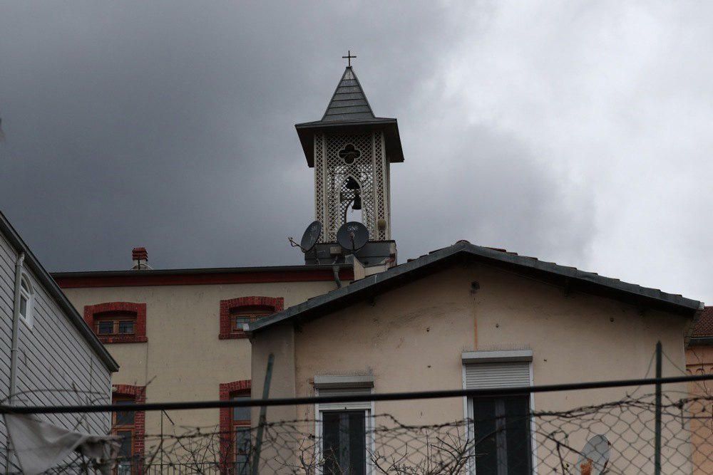 Вид на церкву Санта-Марія у Стамбулі, у якій члени ІДІЛ вбили чоловіка