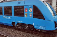 В Германии запустили первый в мире поезд на водородном топливе