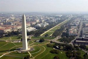 Монумент Вашингтона закрыли для посещения из-за угрозы обрушения