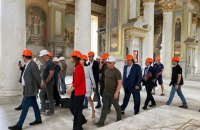 Італійські депутати оглянули зруйновані будинки та храм в Одесі