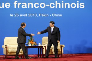 ​Париж и Пекин подписали контракты на €18 млрд