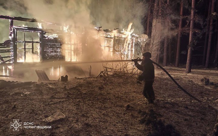 Війська РФ за добу 38 разів обстріляли Чернігівщину: є поранений і руйнування