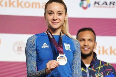 Українка Терлюга завоювала "золото" на турнірі з карате зі зламаним пальцем