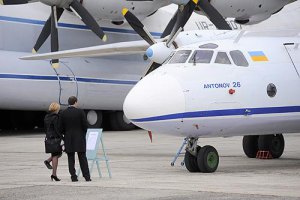 Луганська адміністрація відкриває єдиний уцілілий аеропорт Донбасу