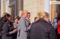 На Херсонщині росіяни пропонували жителям по 6000 гривень за участь у псевдореферендумі, - "Жовта стрічка"