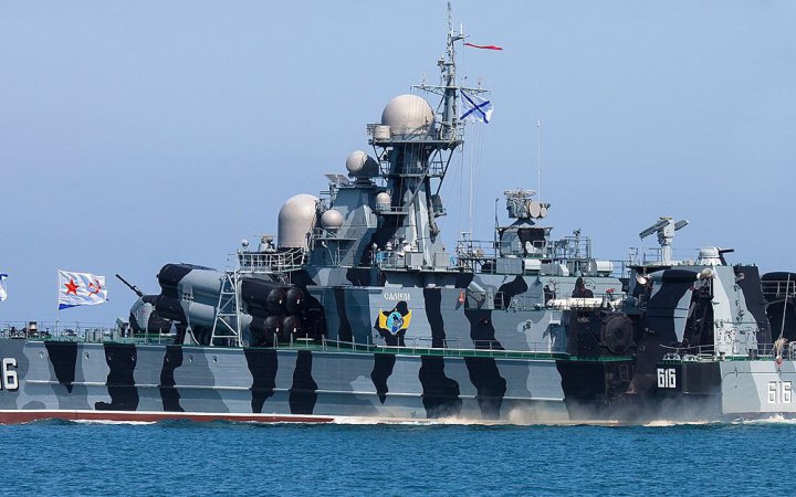 Український морський дрон пошкодив російський ракетний корабель "Самум" у Криму