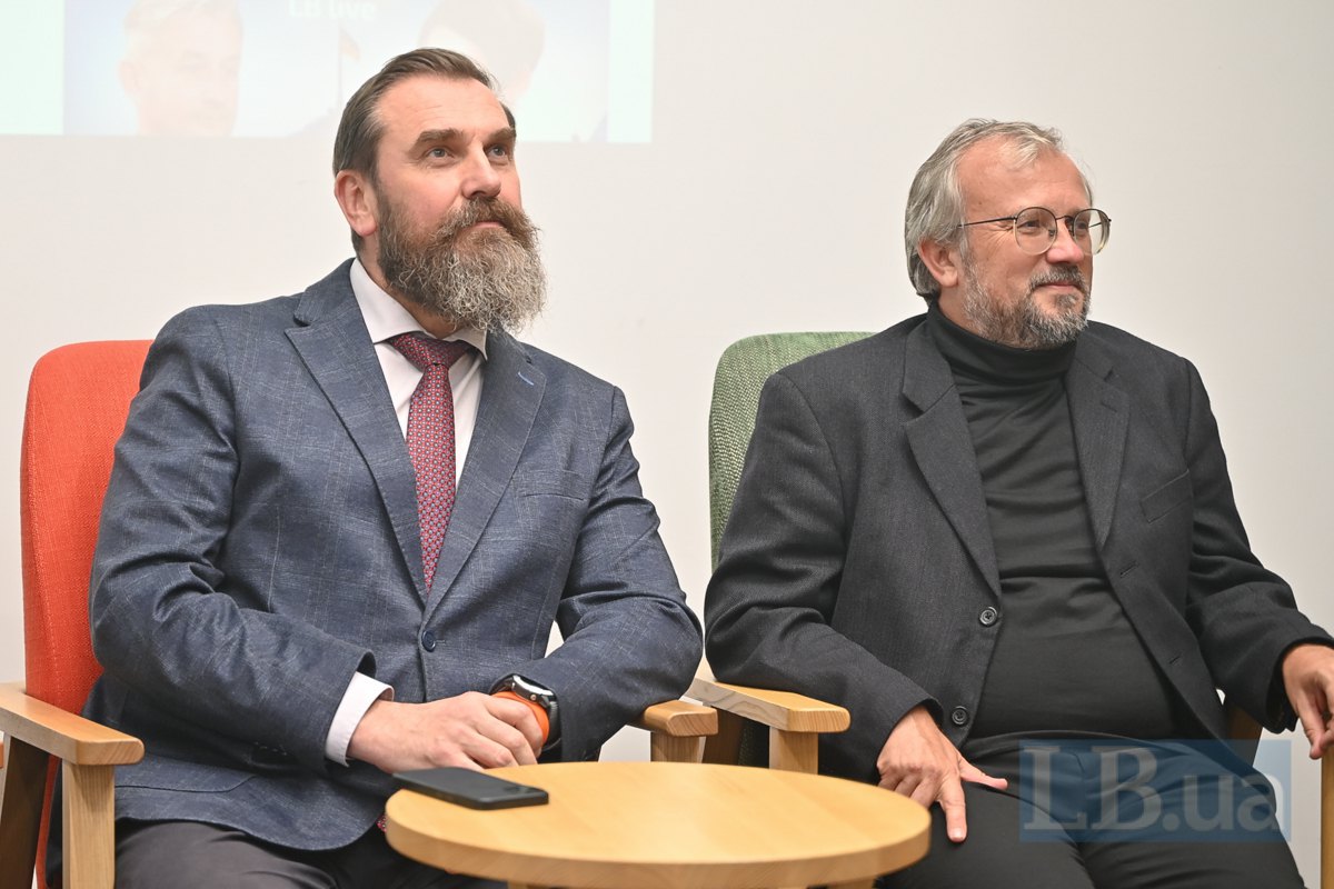 Кирило Говорун і Оксен Лісовий