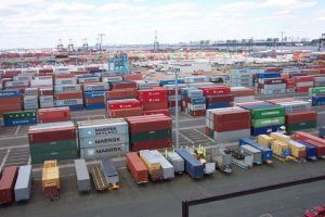 Импорт товаров в Украину превысил экспорт на 10 млрд грн