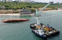В Одессе стартовал финальный этап поднятия танкера Делфи