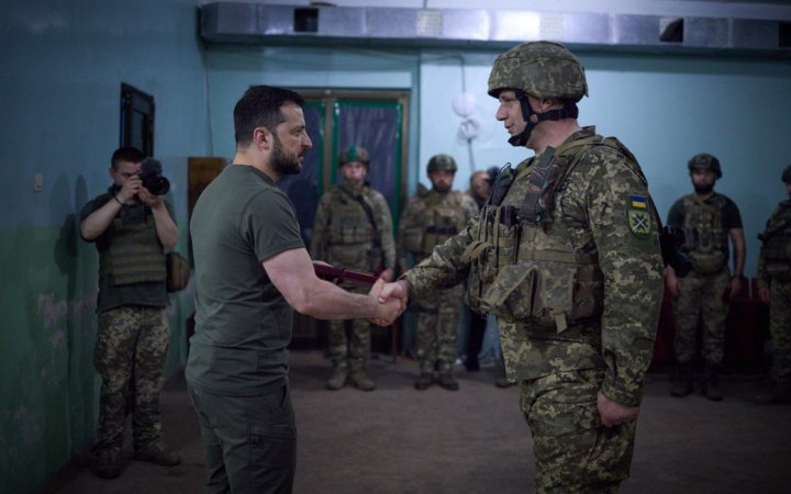 Зеленський нагородив бійців оперативно-стратегічного угруповання «Хортиця»