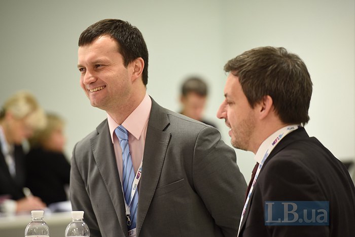 Oleksiy Leshchenko and Kostyantyn Vynokurov (right)